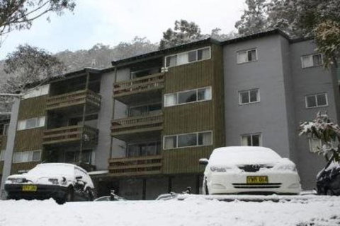 Retro 2 Bedroom Apartment - Accommodation Port Hedland 1