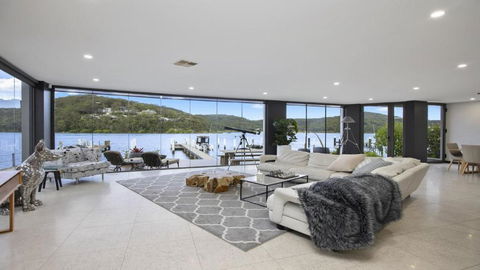 Riptides Booker Bay -Waterfront Apartment, Walk To Shops & Cafes - Accommodation Port Hedland 0
