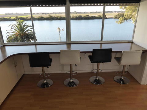Riverfront Holiday House - Accommodation Port Hedland 2