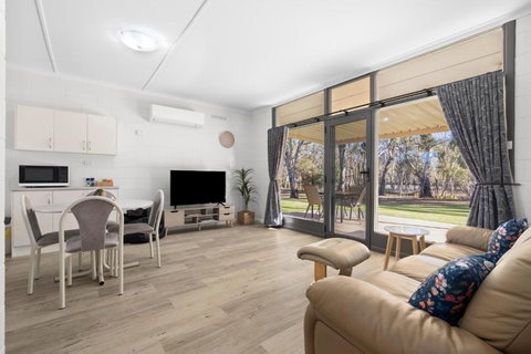 Riversands Rest Accommodation Paringa - Willow Cottage - Accommodation Port Hedland 0