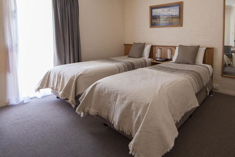 Redhill Cooma Motor Inn - Accommodation Port Hedland 1