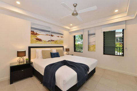 Resort-style Swim Out - A True Tropical Oasis - Accommodation Port Hedland 2
