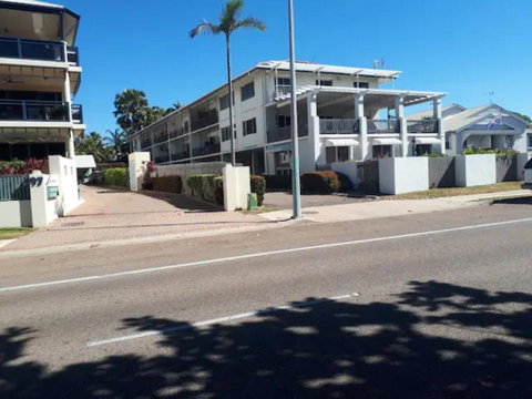 Residential Two-bedroom Unit On The Strand, Self-check In, Wi-fi - Accommodation Port Hedland 3