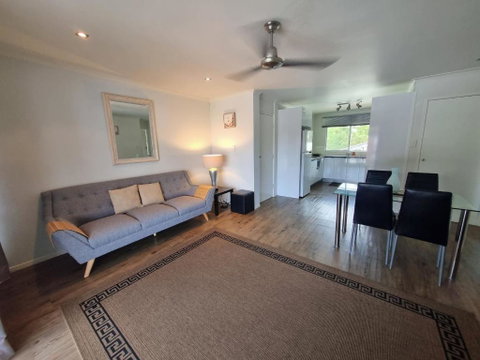 Residential Two-bedroom Unit On The Strand, Self-check In, Wi-fi - Accommodation Port Hedland 0