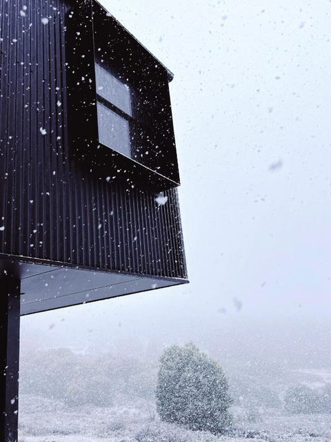 Roam Merrijig - Luxury Stay With Mountain Views - Foothills Of Mt Buller - Accommodation Port Hedland 3