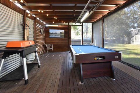 Rose Cottage Studio Romantic Or Solo Getaway. Spa, Games Room - Accommodation Port Hedland 3