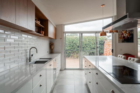 Rose Villa Heritage Home With Parking & WiFi - Accommodation Port Hedland 2