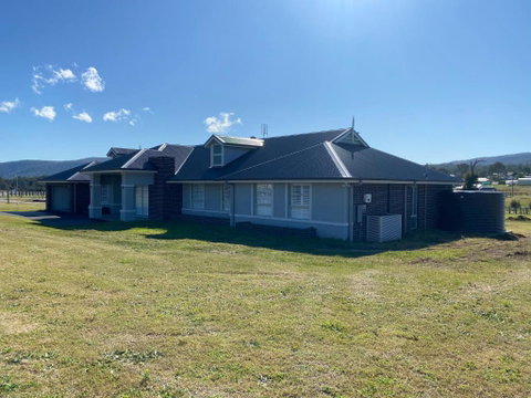 Rosehill Vines - Accommodation Port Hedland 0