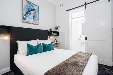 Royal Hotel Wyong - Accommodation Port Hedland 0