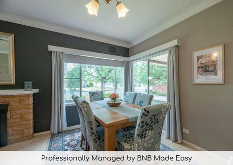 Roycox Cottage - Charming Escape, Fireplace - Accommodation Port Hedland 0