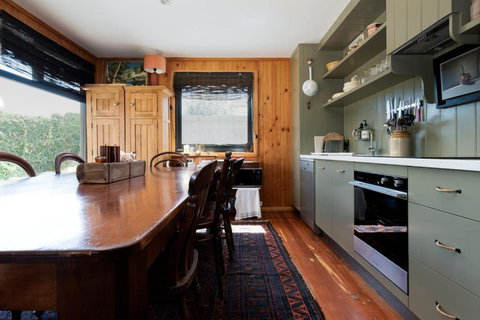 Rustic Barn By The Bay - Accommodation Port Hedland 3