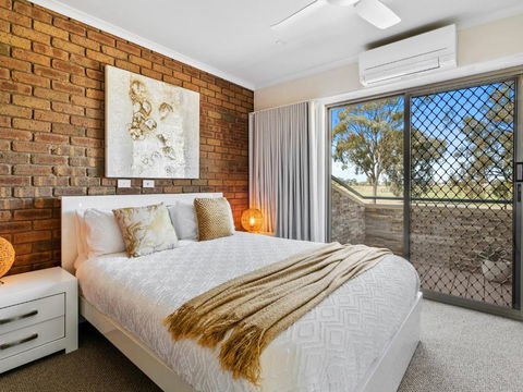 Sailz Villas Unit 4 - Accommodation Port Hedland 3