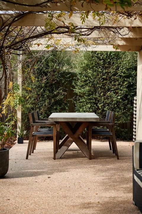 Salt Air Hideaway With Lush Backyard - Accommodation Port Hedland 1