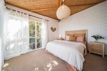 Salt Bush Beach House~the Ultimate Fleurieu Escape with Accommodation Port Hedland