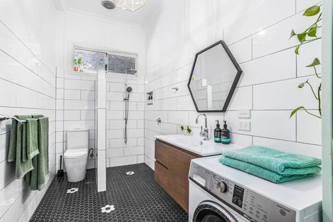 Saltbush Cottage In Fabulous South Fremantle - Accommodation Port Hedland 3