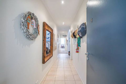 Saltwater 5 - Sleeps 8 - Close To Main Beach - Accommodation Port Hedland 3
