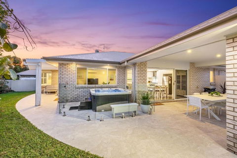Salty Pause At Bondi House - With Spa And Pet Friendly! - Accommodation Port Hedland 2