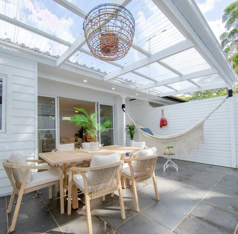 SALTY SNOOZE - Your Coastal Holiday House - Accommodation Port Hedland 0