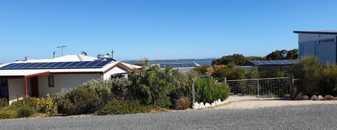Samphire: Coorong Accommodation - Accommodation Port Hedland 3