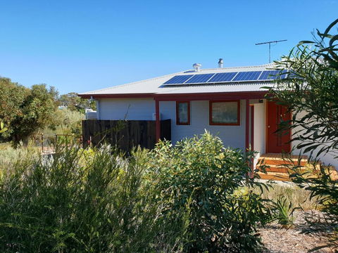 Samphire: Coorong Accommodation - Accommodation Port Hedland 1