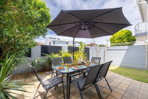 Sandcastles 4 -8 Ala Moana Way - Accommodation Port Hedland 3