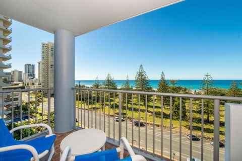 Sandpiper Broadbeach - Accommodation Port Hedland 3