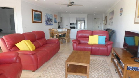 Sands 16, 20 - 22 Pacific Parade - Accommodation Port Hedland 3