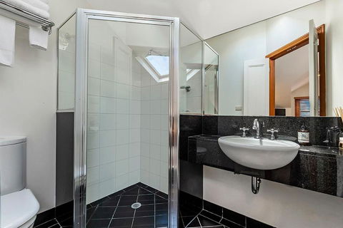Sandstone Suites - In The Heart Of Port Fairy - Accommodation Port Hedland 3