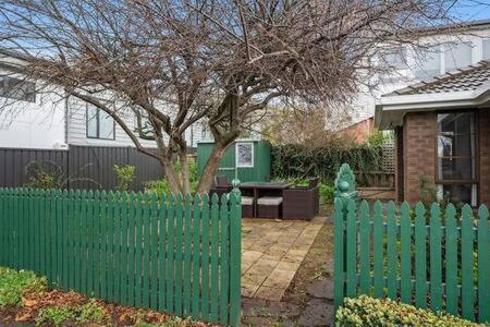 Sandy Bay Cozy Cottage Close To CBD - Accommodation Port Hedland 3
