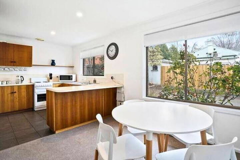 Sandy Bay Cozy Cottage Close To CBD - Accommodation Port Hedland 1