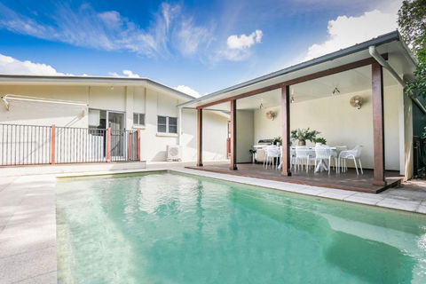 Sandy Burrows - Accommodation Port Hedland 1
