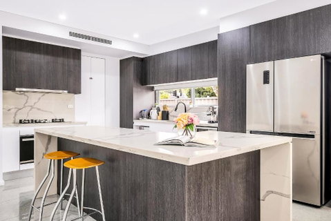 Spacious 4BR Villa With Office L Modern & Convenient - Accommodation Port Hedland 0