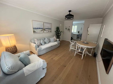 Sunny Boutique Apartment - Accommodation Port Hedland 0