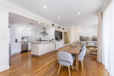 Swanbourne Family Home - Executive Escapes - Accommodation Port Hedland 0