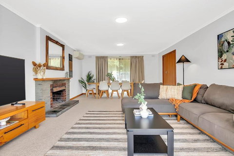 The Glenalvie - Sprawling Serenity In Adelaide Hills - Accommodation Port Hedland 2