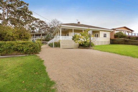 BEACHSIDE GETAWAY - DROMANA - Accommodation Port Hedland 0