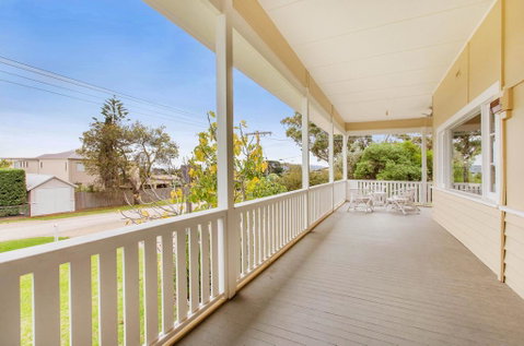 BEACHSIDE GETAWAY - DROMANA - Accommodation Port Hedland 3