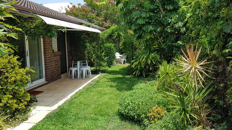 Beachside Villa Ettalong Beach - Accommodation Port Hedland 3