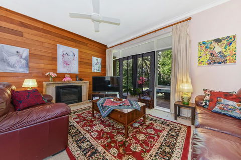 BEAUTIFUL HOLIDAY HOME CLOSE TO KU-RING-GAI CHASE NNT328 - Accommodation Port Hedland 1