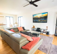Beautiful Modern Luxury - Accommodation Port Hedland