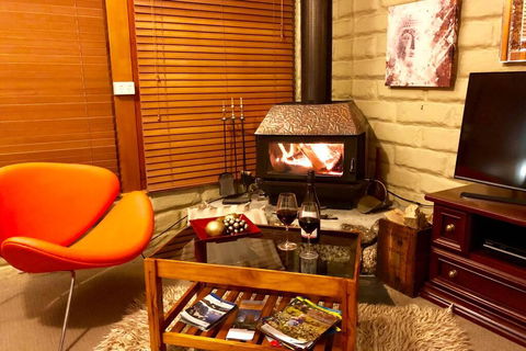 BEAUTIFUL RETREAT - 20 Mins To CBD And Only 10 Mins To MONA! - Accommodation Port Hedland 3