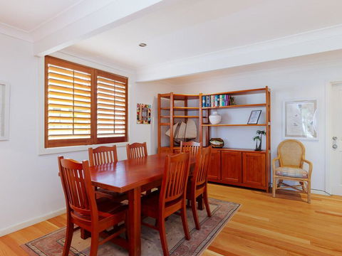 Beauty And The Beach', 88 Foreshore Drive - Large Home With WIFI & Water Views - Accommodation Port Hedland 1