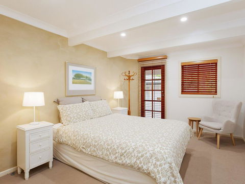 Beauty And The Beach', 88 Foreshore Drive - Large Home With WIFI & Water Views - Accommodation Port Hedland 3