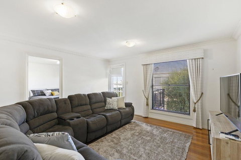 Bell Street Mansion 2-14 - Accommodation Port Hedland 3