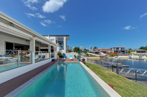 Belle Of Broadbeach - Accommodation Port Hedland 0