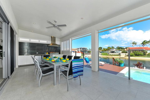 Belle Of Broadbeach - Accommodation Port Hedland 2
