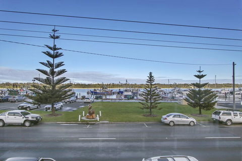 Bellevue On The Lakes - Accommodation Port Hedland 1