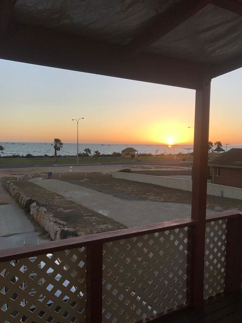 Best Beach Villa - Accommodation Port Hedland 1