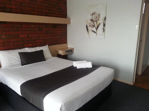 Big Valley Lakeside Paradise Motor Inn - Accommodation Port Hedland 3