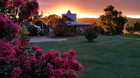 Birdhouse Cottage B&B - Accommodation Port Hedland 0